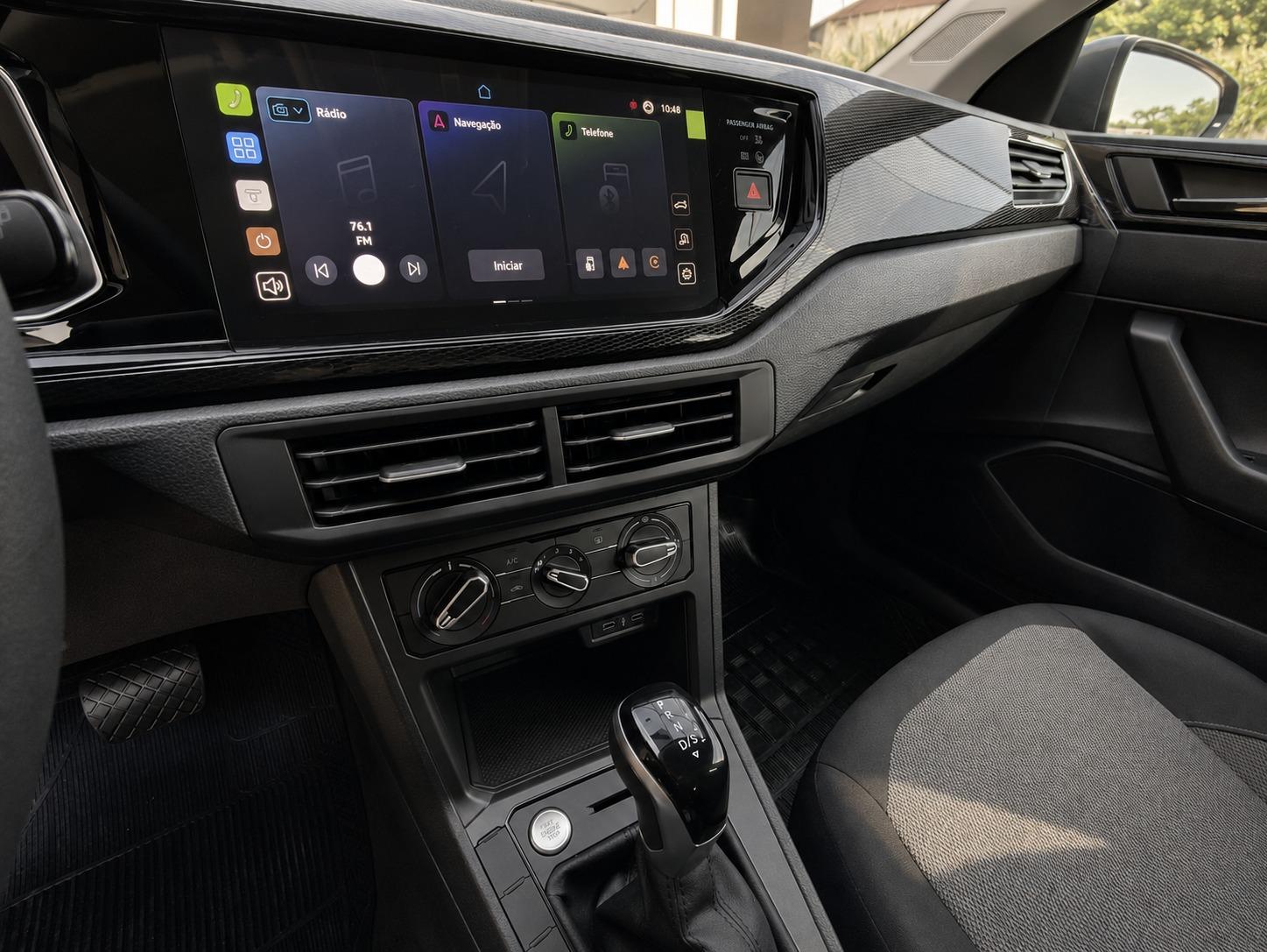VOLKSWAGEN Polo Hatch - Foto