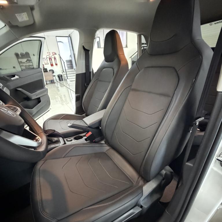 VOLKSWAGEN Polo Hatch - Foto