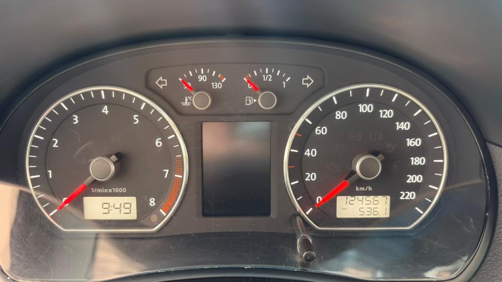 VOLKSWAGEN Polo Hatch - Foto