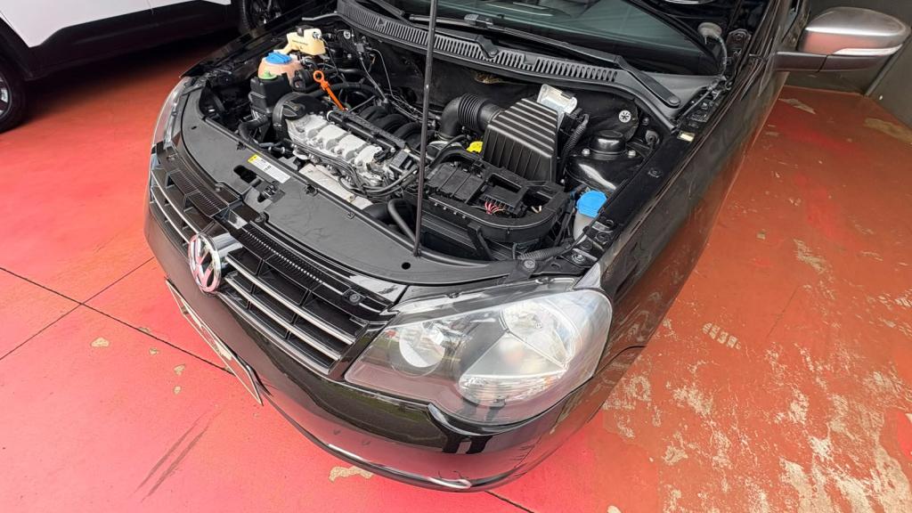 VOLKSWAGEN Polo Hatch - Foto