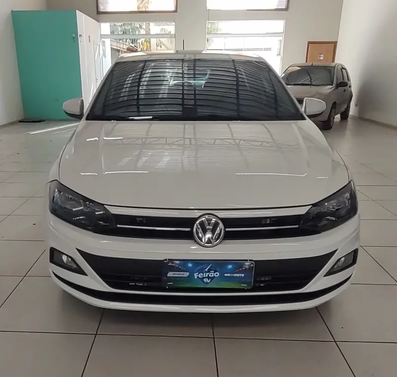 VOLKSWAGEN Polo Hatch - Foto