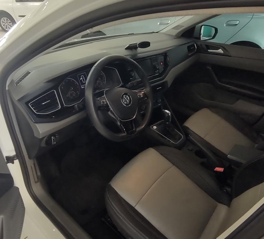 VOLKSWAGEN Polo Hatch - Foto