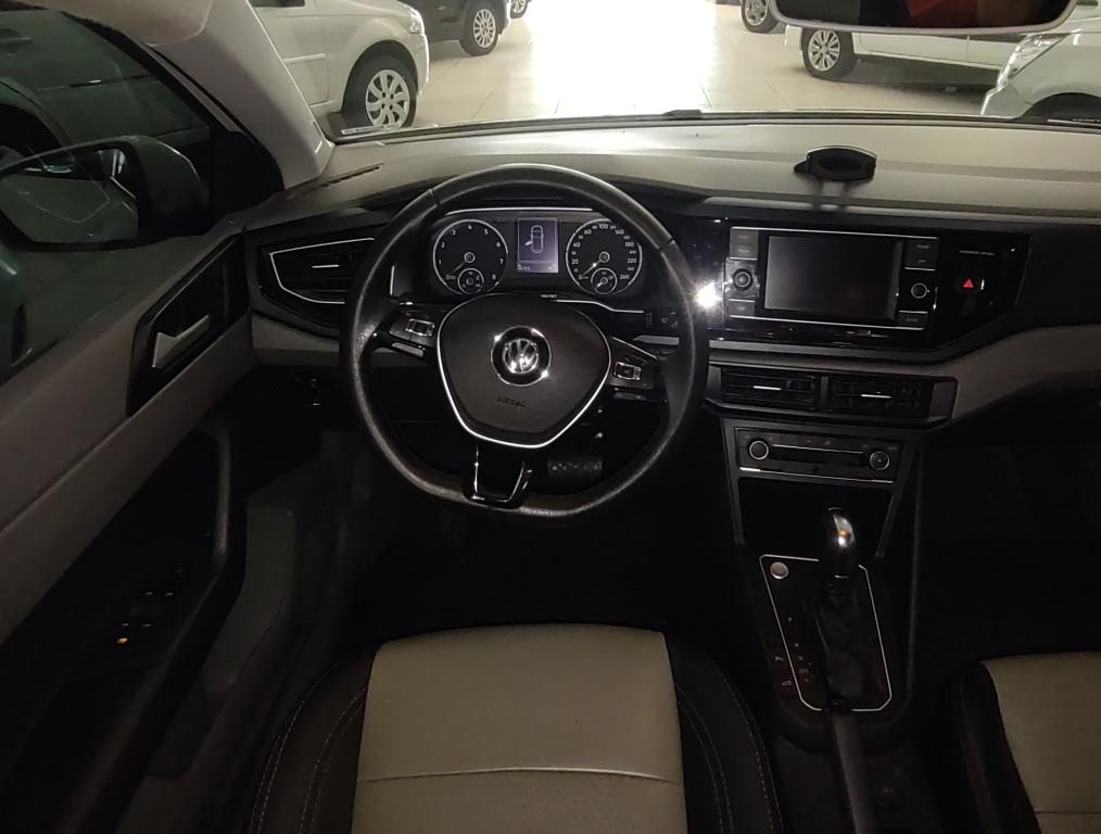 VOLKSWAGEN Polo Hatch - Foto