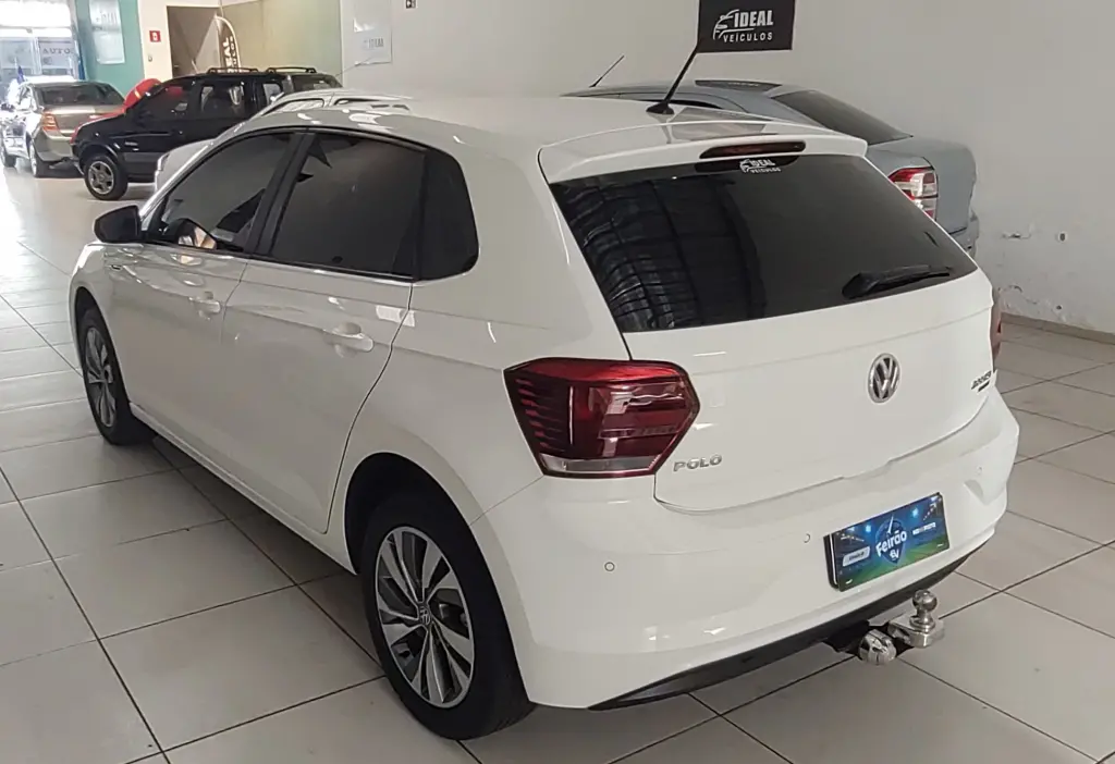 VOLKSWAGEN Polo Hatch - Foto
