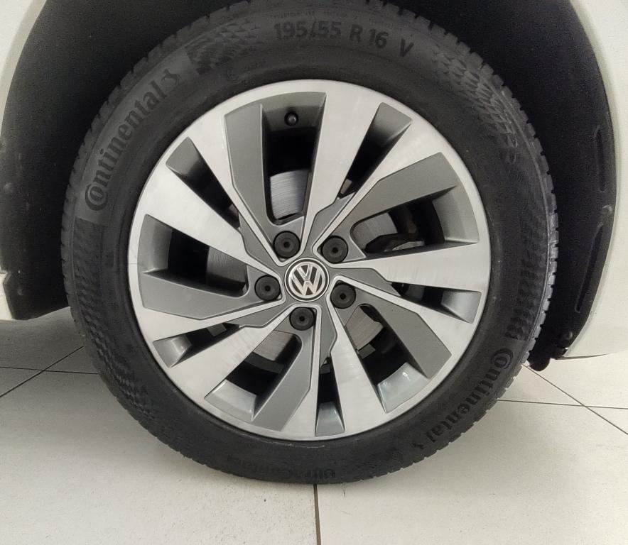 VOLKSWAGEN Polo Hatch - Foto
