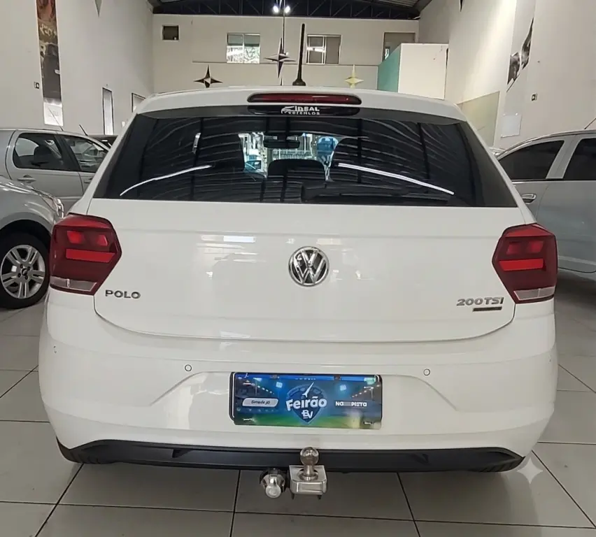 VOLKSWAGEN Polo Hatch - Foto