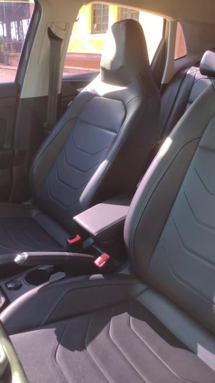 VOLKSWAGEN Polo Hatch - Foto