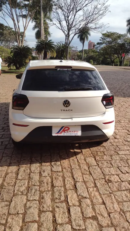 VOLKSWAGEN Polo Hatch - Foto