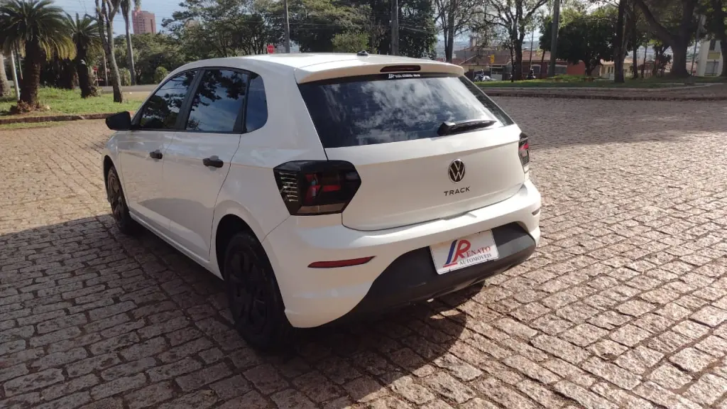 VOLKSWAGEN Polo Hatch - Foto