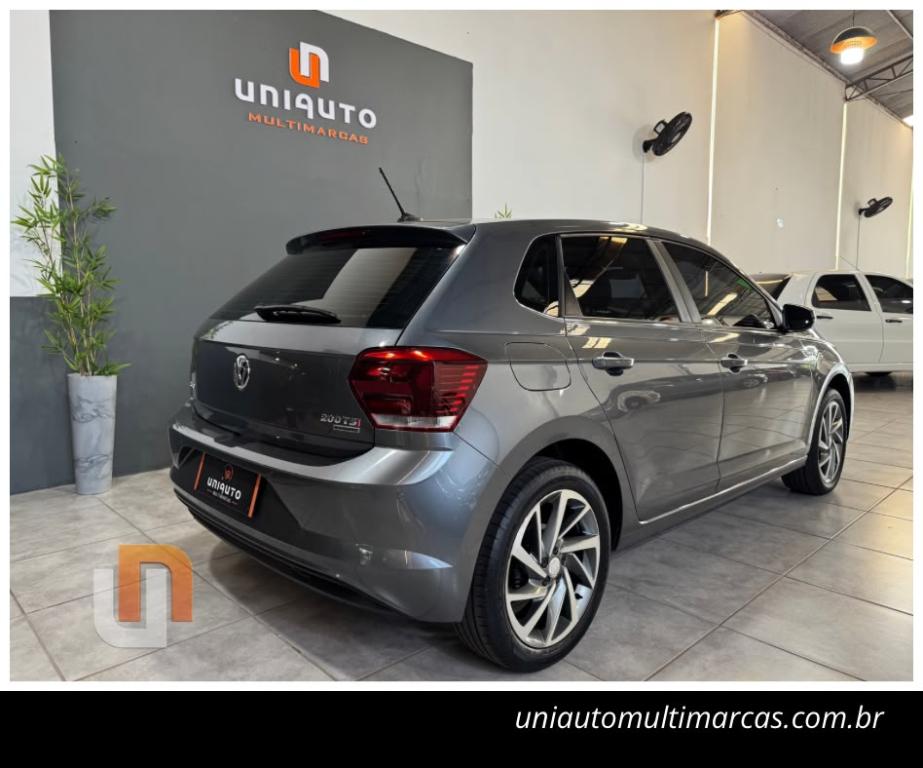 VOLKSWAGEN Polo Hatch - Foto