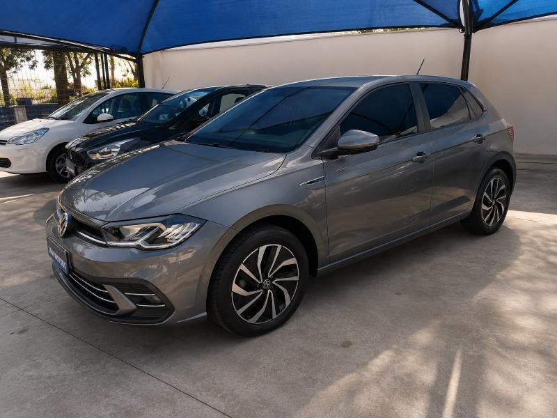 VOLKSWAGEN Polo Hatch - Foto