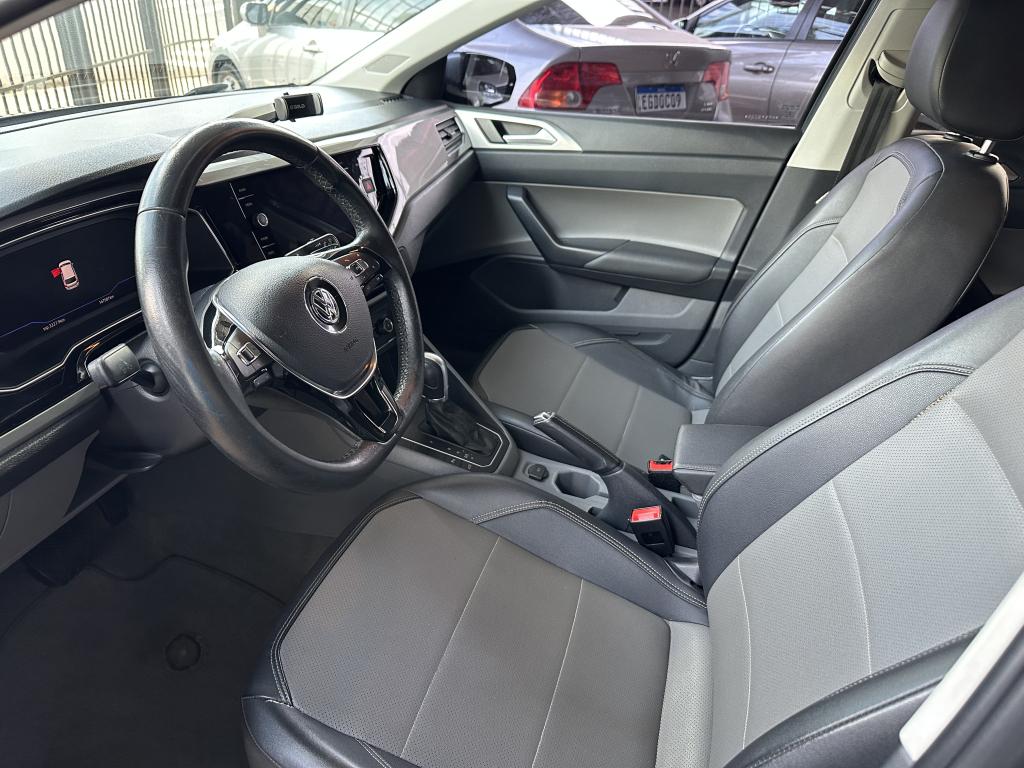 VOLKSWAGEN Polo Hatch - Foto