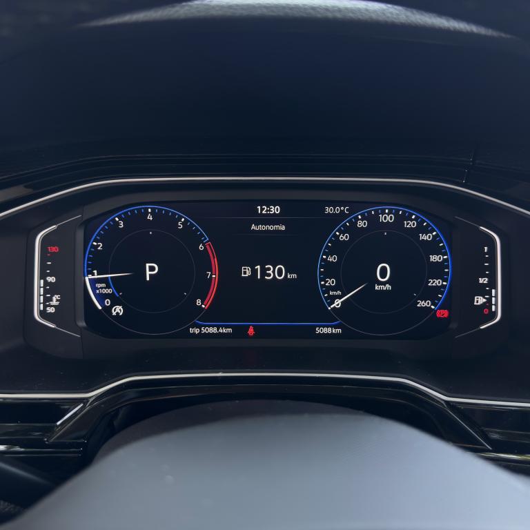 VOLKSWAGEN Polo Hatch - Foto