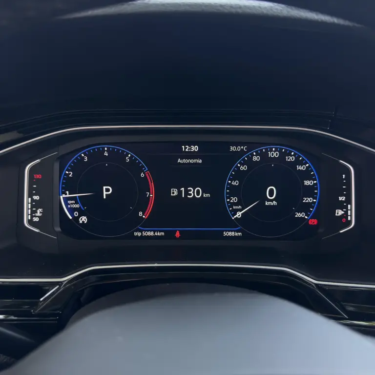 VOLKSWAGEN Polo Hatch - Foto
