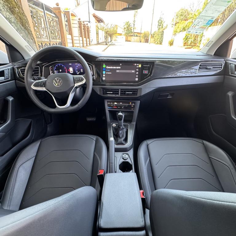 VOLKSWAGEN Polo Hatch - Foto