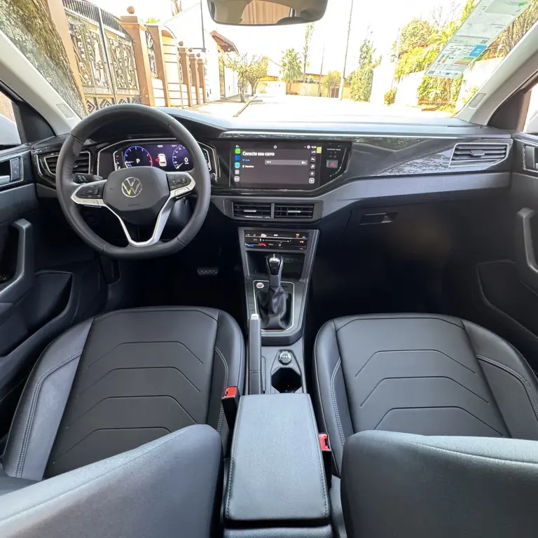 VOLKSWAGEN Polo Hatch - Foto