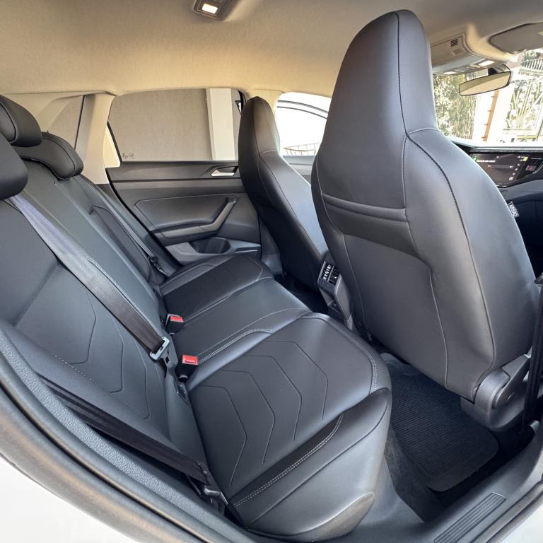 VOLKSWAGEN Polo Hatch - Foto