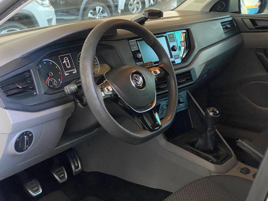 VOLKSWAGEN Polo Hatch - Foto