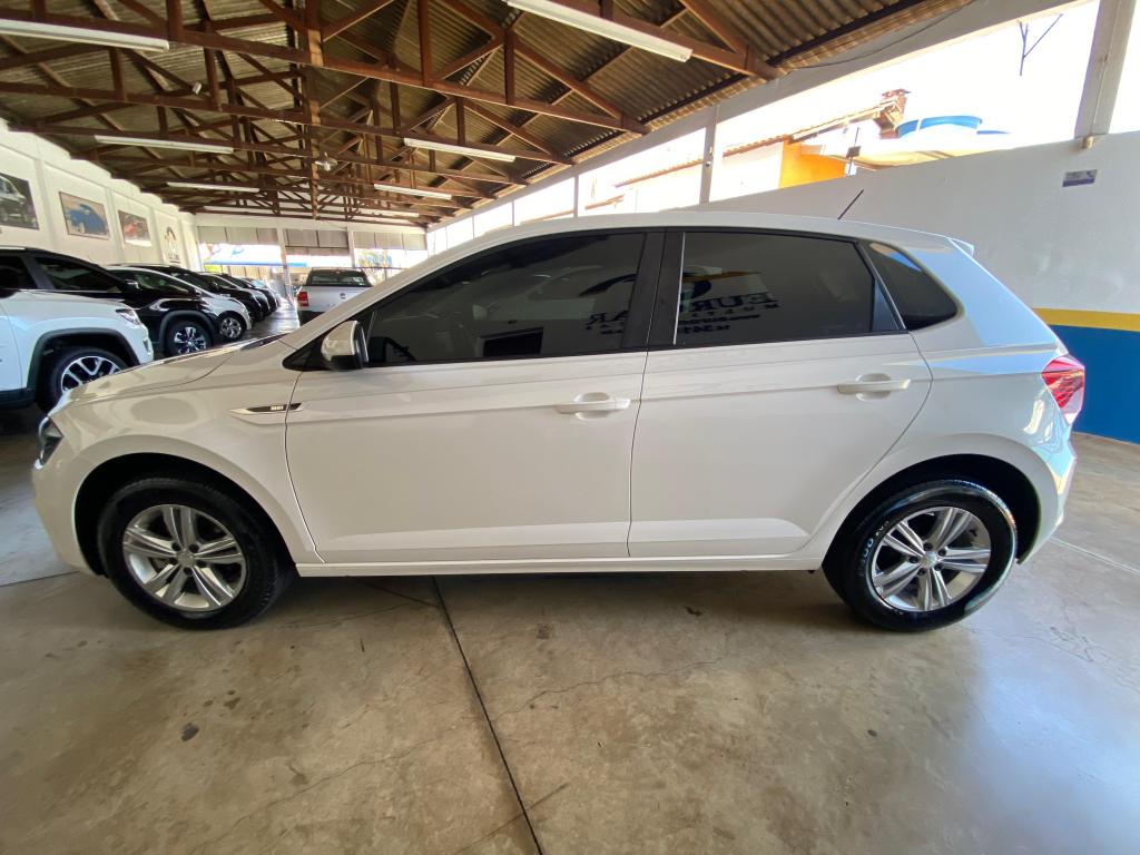 VOLKSWAGEN Polo Hatch - Foto