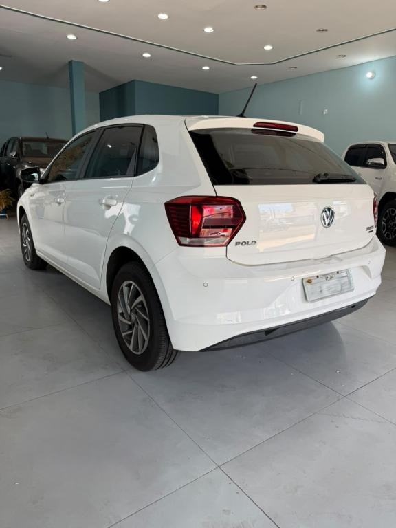VOLKSWAGEN Polo Hatch - Foto