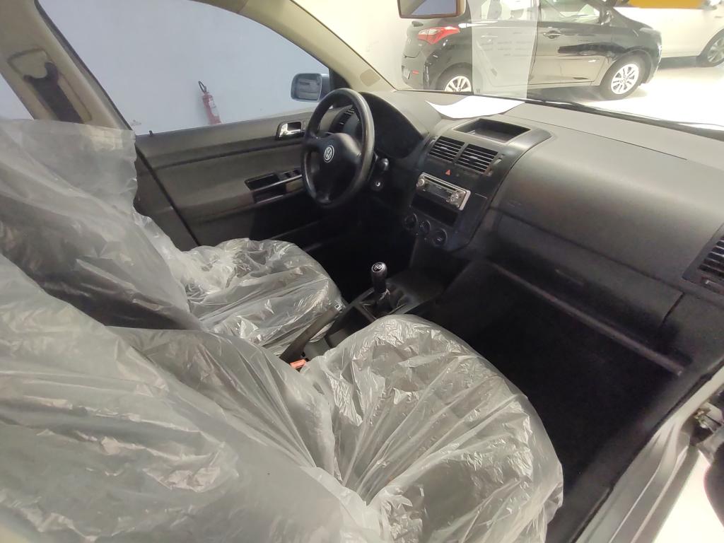 VOLKSWAGEN Polo Hatch - Foto