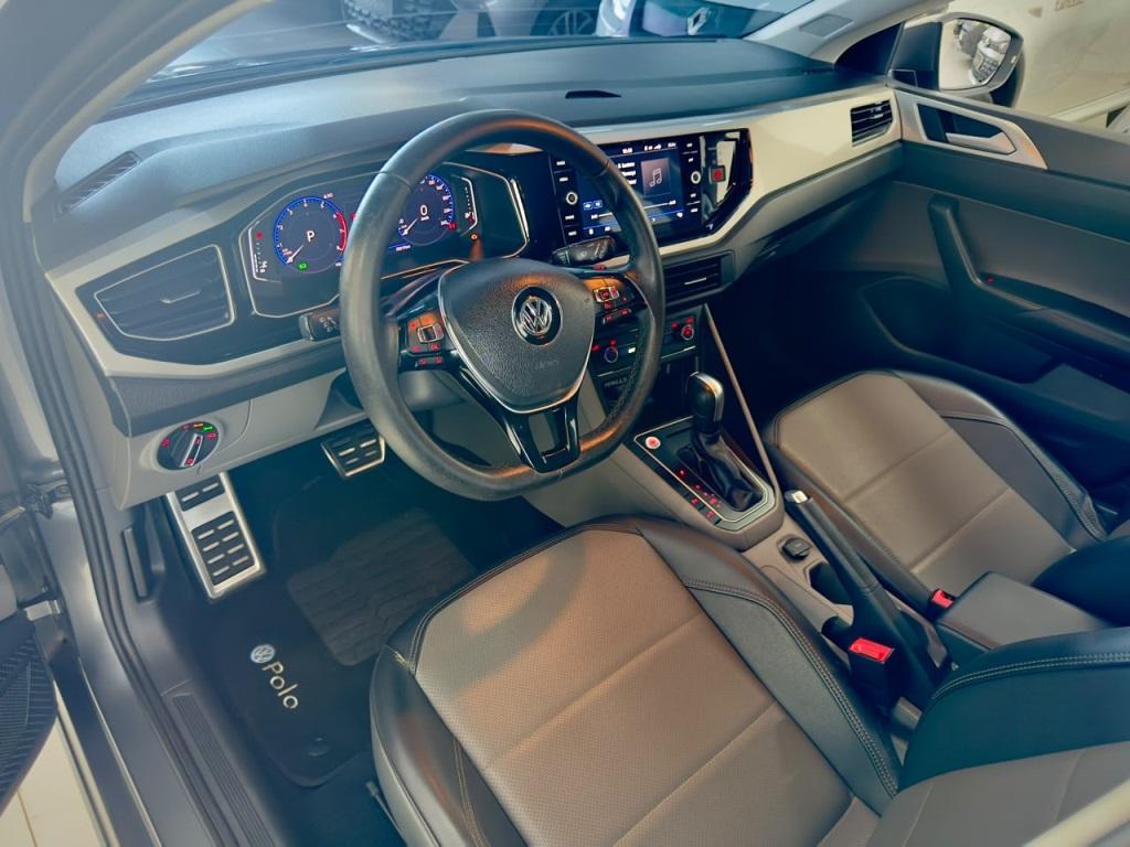 VOLKSWAGEN Polo Hatch - Foto