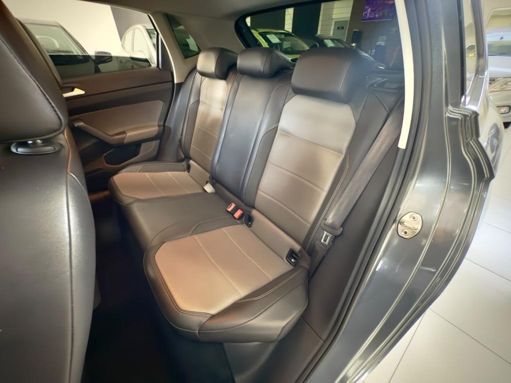 VOLKSWAGEN Polo Hatch - Foto