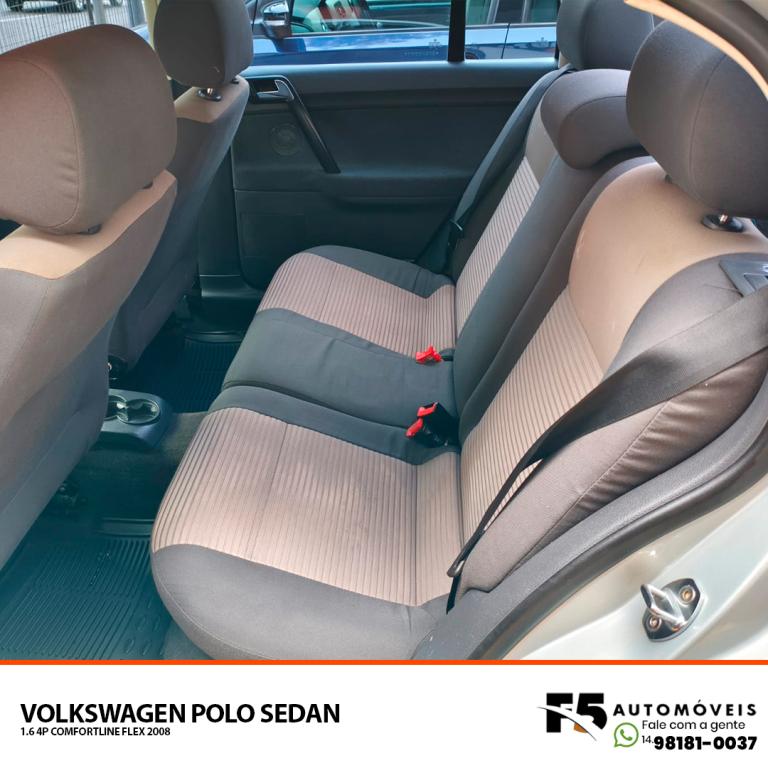 VOLKSWAGEN Polo Sedan - Foto