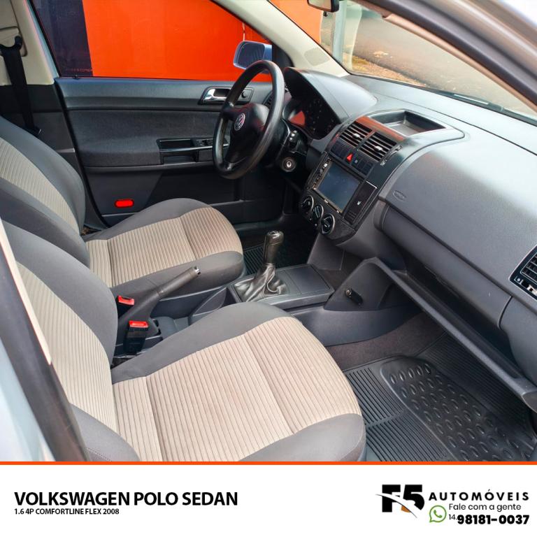 VOLKSWAGEN Polo Sedan - Foto