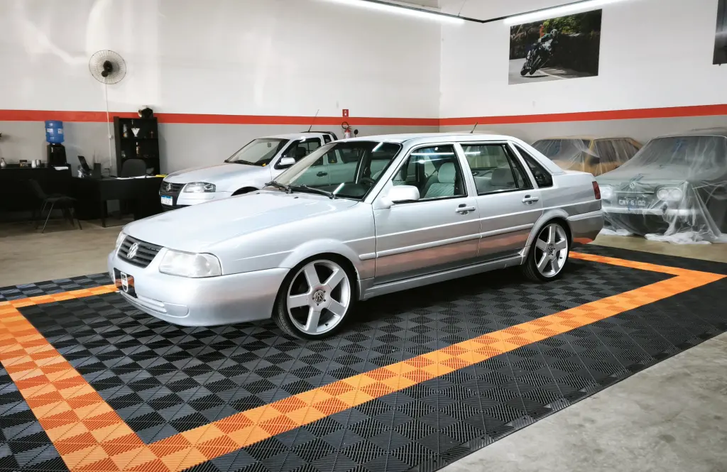 VOLKSWAGEN Santana - Foto
