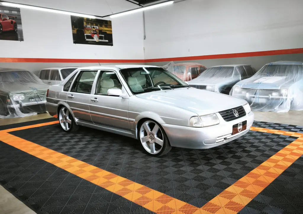 VOLKSWAGEN Santana - Foto
