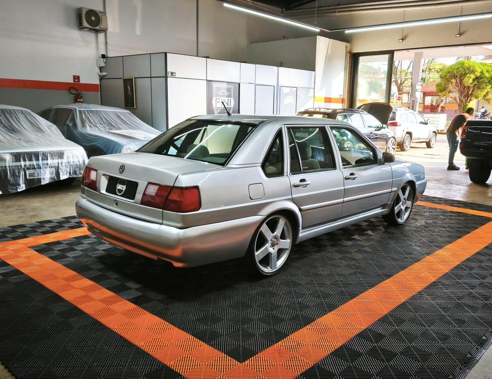 VOLKSWAGEN Santana - Foto