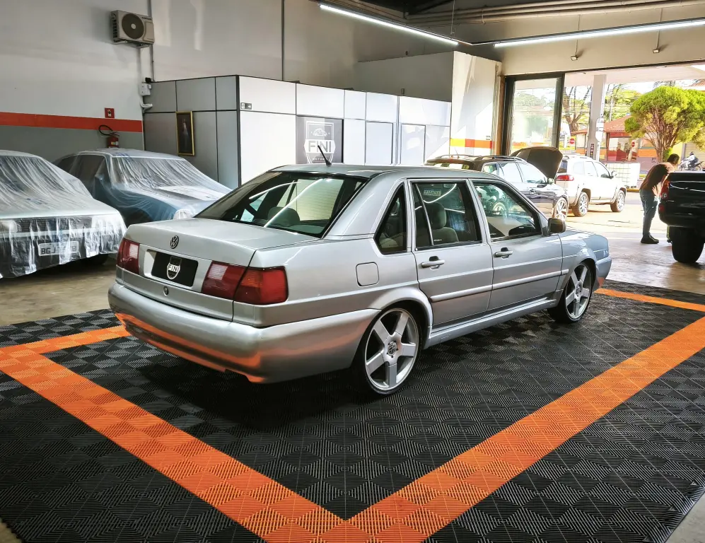 VOLKSWAGEN Santana - Foto