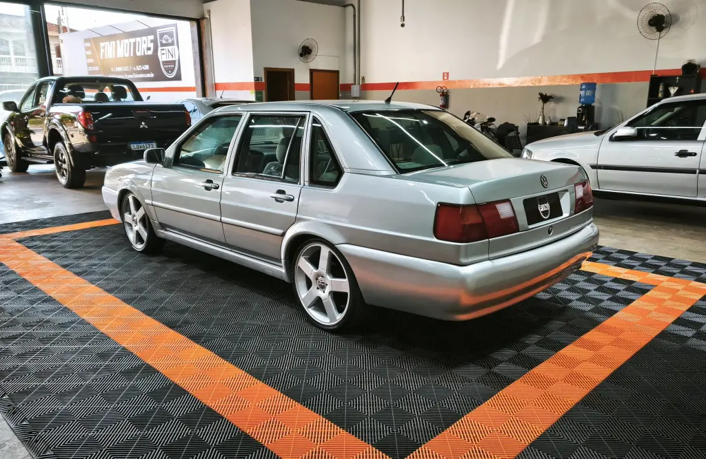 VOLKSWAGEN Santana - Foto