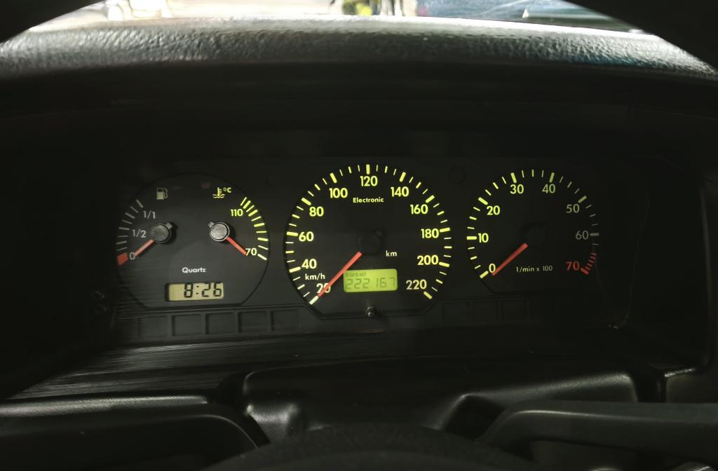 VOLKSWAGEN Santana - Foto