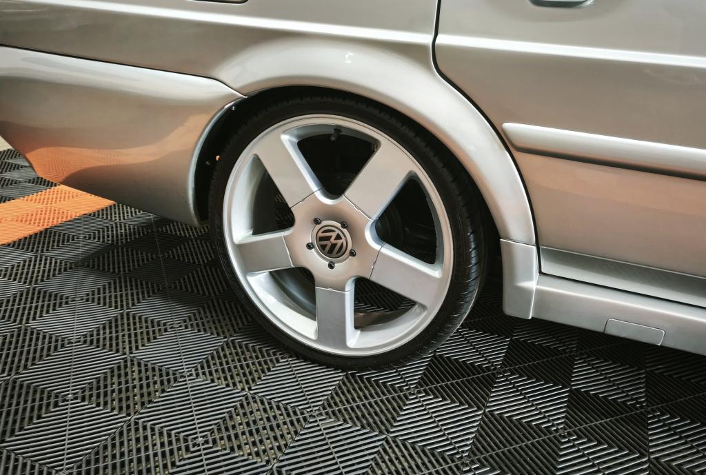 VOLKSWAGEN Santana - Foto