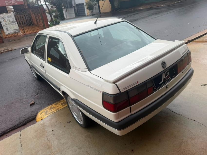 VOLKSWAGEN Santana - Foto