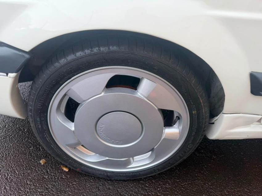 VOLKSWAGEN Santana - Foto