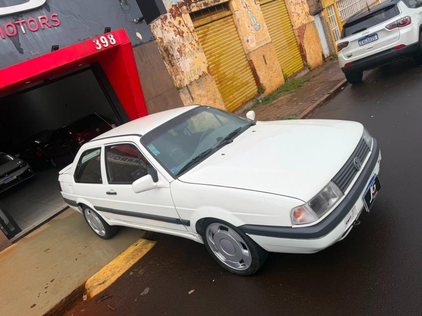 VOLKSWAGEN Santana - Foto