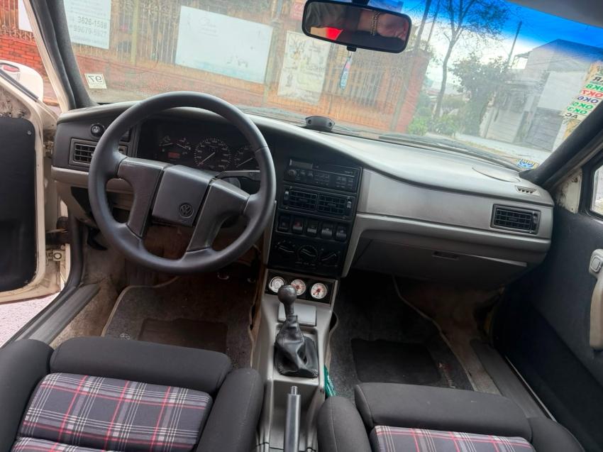 VOLKSWAGEN Santana - Foto