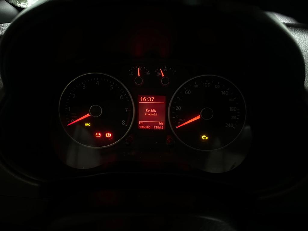 VOLKSWAGEN Saveiro - Foto