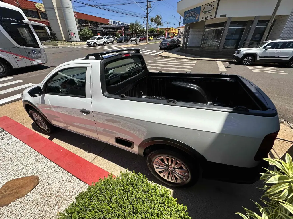 VOLKSWAGEN Saveiro - Foto