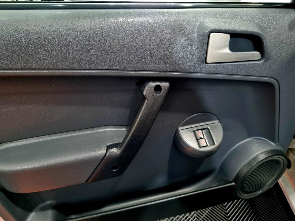 VOLKSWAGEN Saveiro - Foto