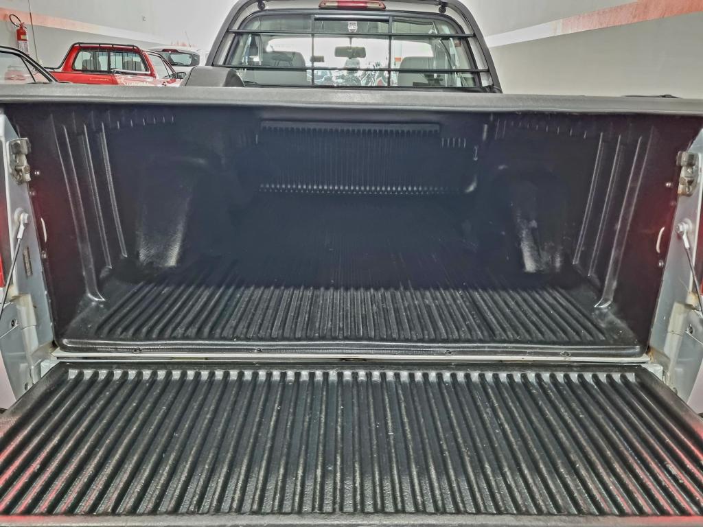 VOLKSWAGEN Saveiro - Foto