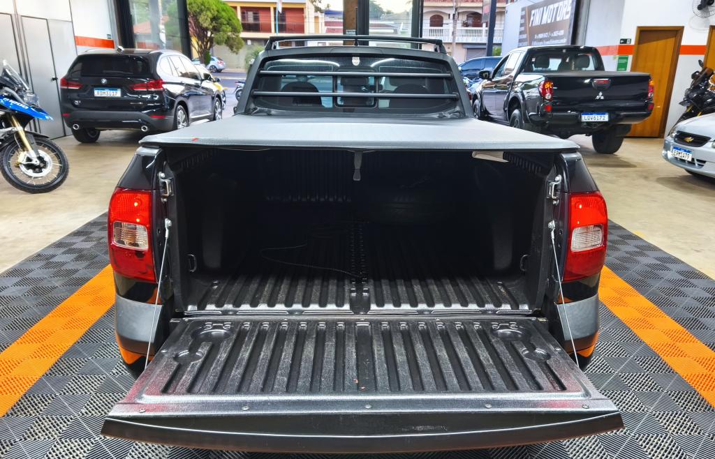 VOLKSWAGEN Saveiro - Foto