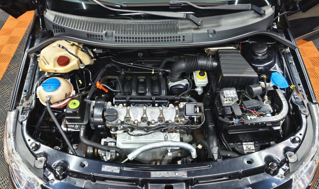 VOLKSWAGEN Saveiro - Foto