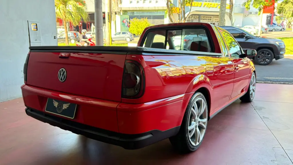 VOLKSWAGEN Saveiro - Foto
