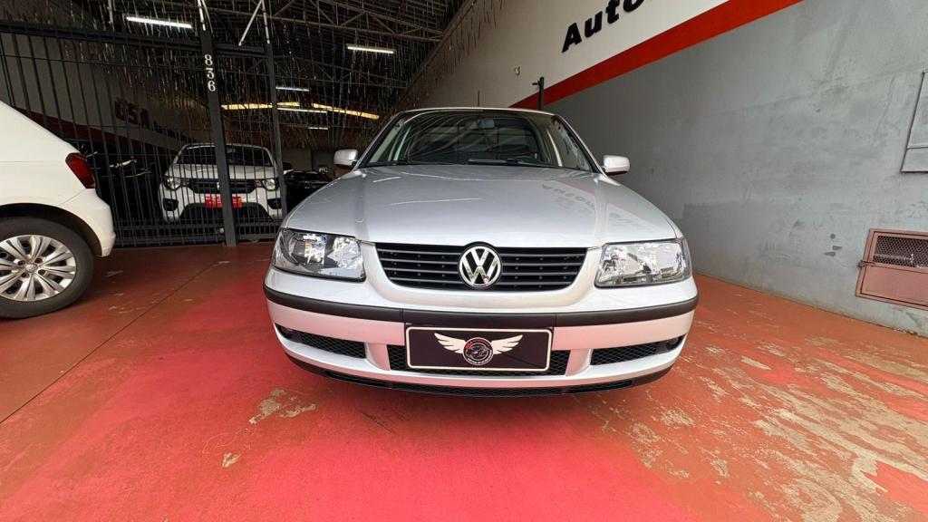 VOLKSWAGEN Saveiro - Foto
