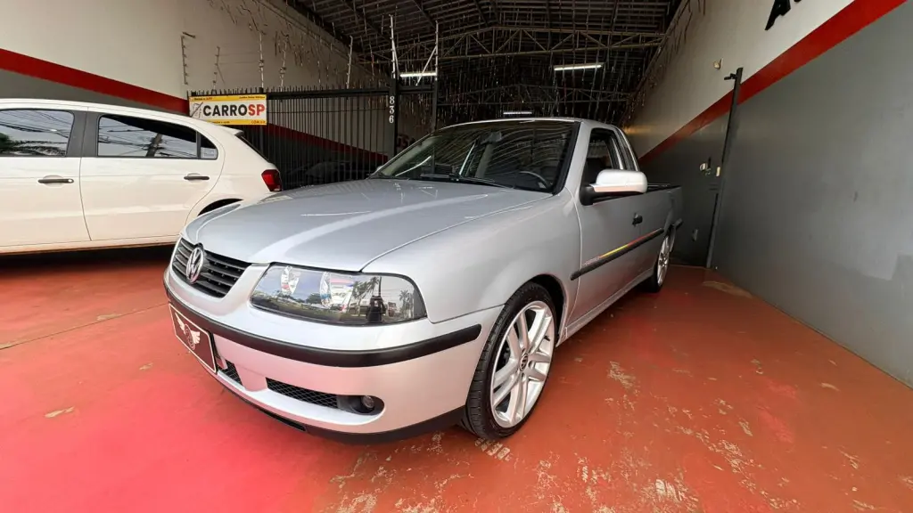 VOLKSWAGEN Saveiro - Foto