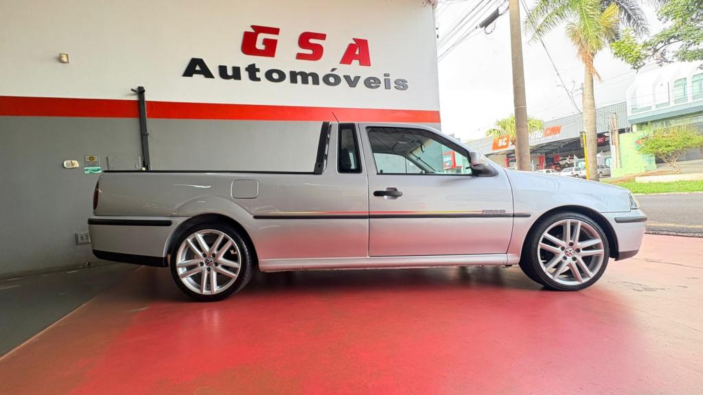 VOLKSWAGEN Saveiro - Foto